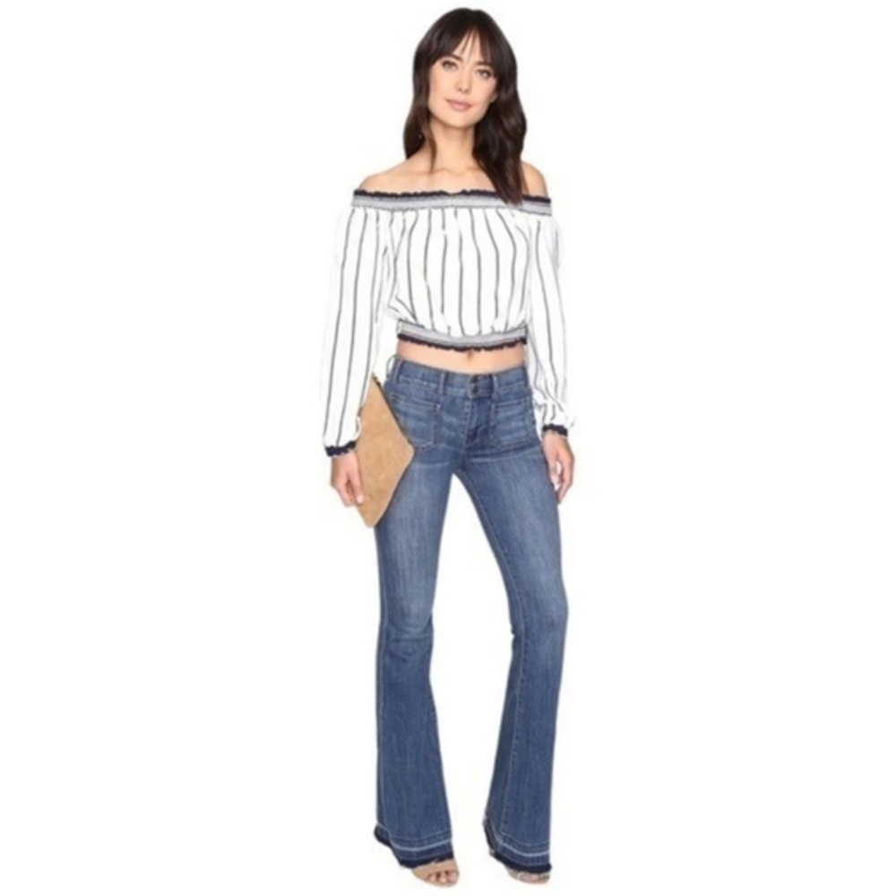 Small Lovers + Friends Cannes Off-The-Shoulder Crop Top